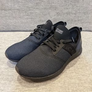Size 10 - New Balance FuelCore Nergize Black.